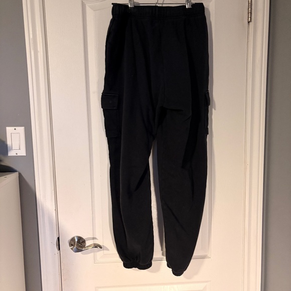 Black Nike Cargo Sweatpants - Picture 2 of 4